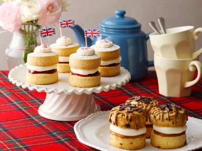 【ベイカーズ ゴナ ベイク】女王陛下の名を冠した“イギリス伝統菓子”イメージの新作「3種のベリーのヴィク...