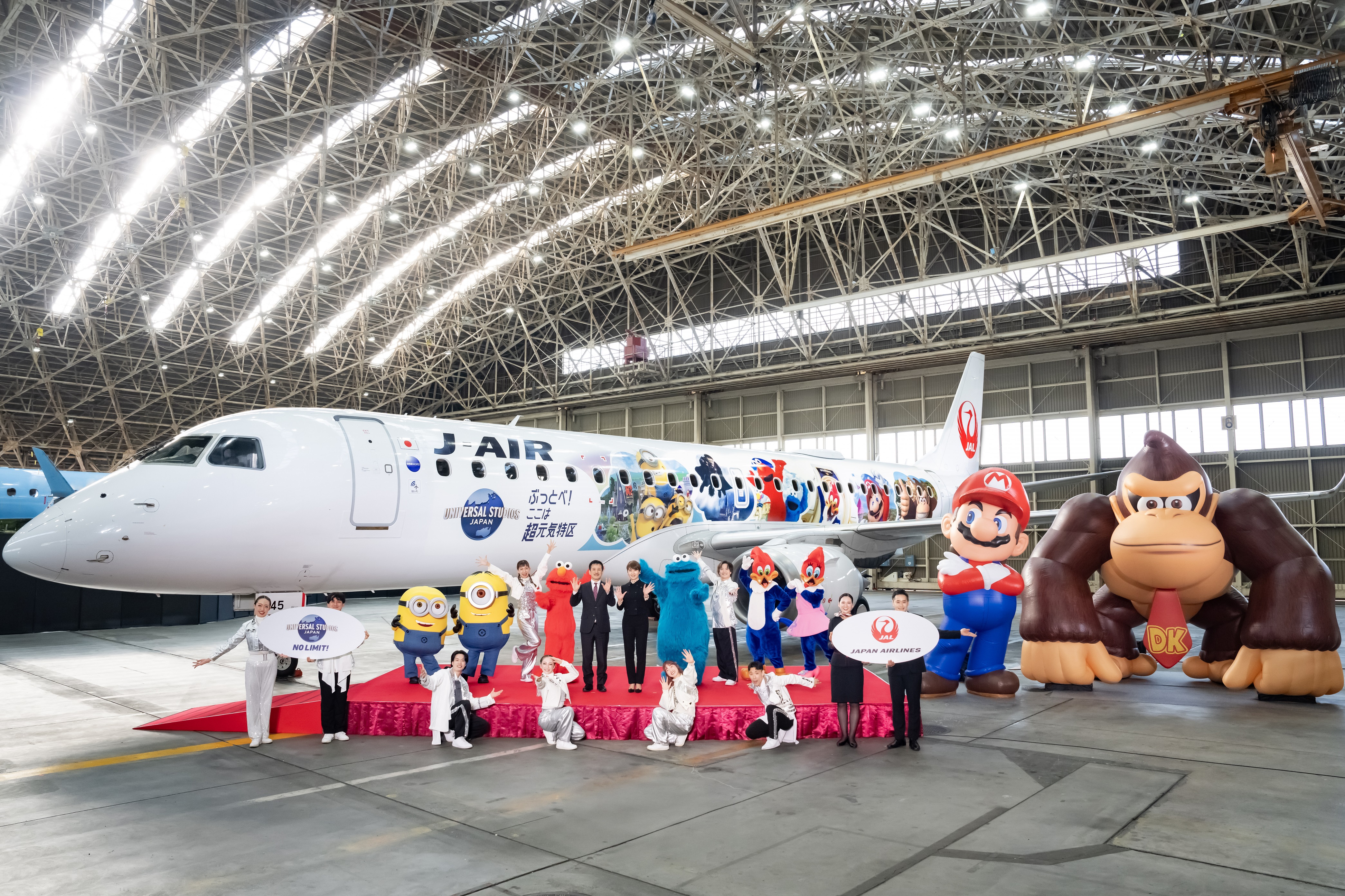 日本の空の旅を超元気に！「ドンキーコング・カントリー オープン記念 JAL×ユニバーサル・スタジオ・ジャパン ジェット 2」が本日就航！