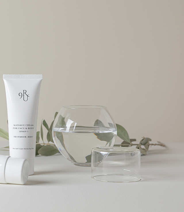 CLINIC 9ru Self-Care Series by DIA   　2022年3月より発売開始