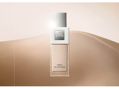 ザ・ギンザのプロテクターで、都市の過酷な環境から肌を守り、光の効果で素肌美を。つやに満ちた、エンパワリン...