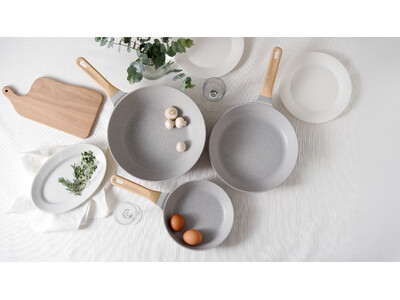 IH対応なのに圧倒的軽さ！キッチンになじむ、ふわっと軽いフライパンシリーズ