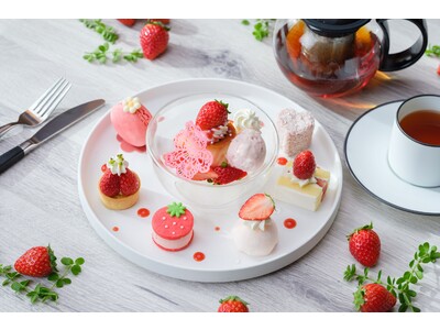 苺づくしのピンクや赤色が可愛らしいStrawberry Cake Setが登場！