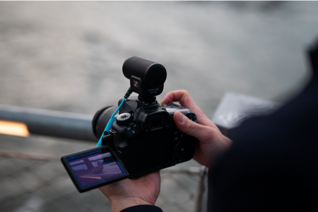 BepIJ}CN MKE 200@vCXv[VLy[ij{̂m点