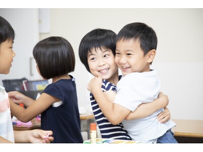 �����O160���_�̃`�A�_���X�X�N�[����W�J����Gravis�A����~�`�A�_���X�ŁA�ƊE���E�c������v���O�����u�`�A���[�j���O�v�񋟊J�n