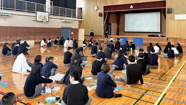 「人生の練習」ができる学校向け金融/キャリア教育ゲームを中学3年生110名に実施
