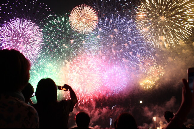 【JAPAN 47 GO厳選】夏の夜空を彩る花火を見に行こう!JAPAN 47 GOから、全国の花火大会・花火祭りの情報をお届けします!
