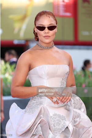 ebTEgv\|[g̃WG[܂Ƃ79xl`AۉfՂɓo