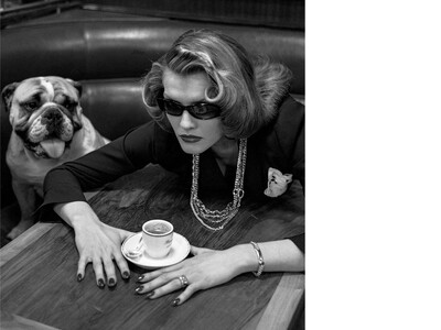 ポメラートが贈るヘルムート・ニュートンのアイコニックなビジュアルに特化した初の単独展「ポメラート、ヘルム...