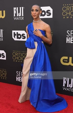 MJEhQXAniEfBKAWm[EevAX\ExhD|[g̃WG[܂Ƃ27f]Ƌ܂ɓo