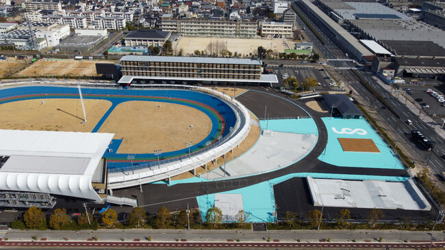 競輪とアーバンサイクルスポーツが融合する複合施設「アーバンサイクルパークス広島」の全エリアが完成！令和８(2026)年４月１８日(土)にグランドオープン！