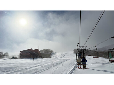 白馬村スキー場、パウダースノーで2025-2026シーズンイン！！五竜55周年や新エリア誕生などこの冬の話題を一挙公開