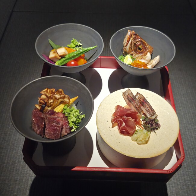 出汁の新しい世界を提案する【barrier(バリア)】にて、2025年6月25日(水)より、夏メニューがスタート。