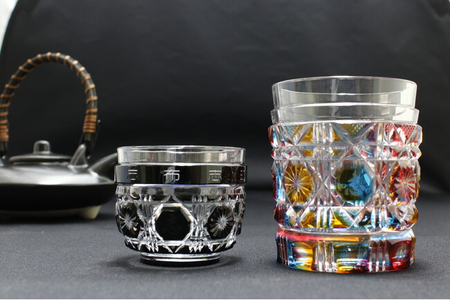 プレスリリース「「ちいかわ」の作者、ナガノさんが無名時代に作った自治体のキャラクター「志武士ししまる」の薩摩切子がオンラインショップやふるさと納税返礼品として出品します」のイメージ画像