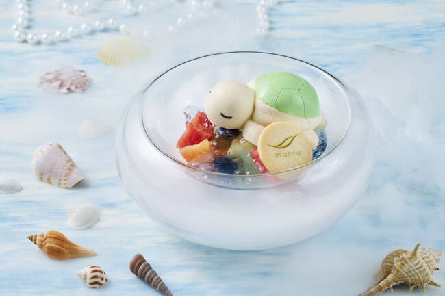 【ヒルトン沖縄北谷リゾート】幸せを運ぶカメが北谷の海でひと休み。旅の途中で出会う一皿のスイーツを発売