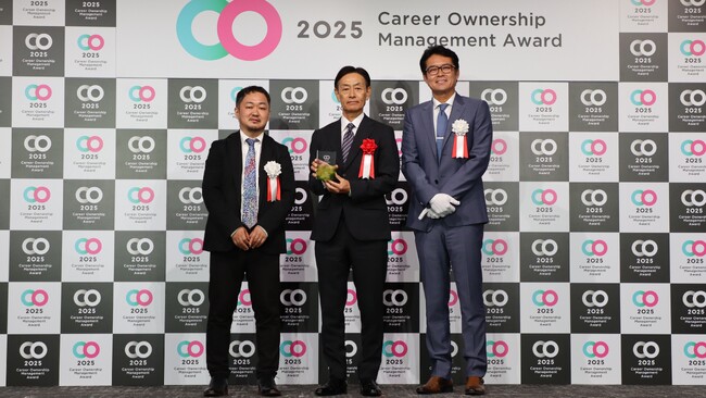 YOMIKOがキャリアオーナーシップ経営AWARD2025の「マネジメントの変革部門（中堅・中小企業の部）」において最優秀賞を受賞
