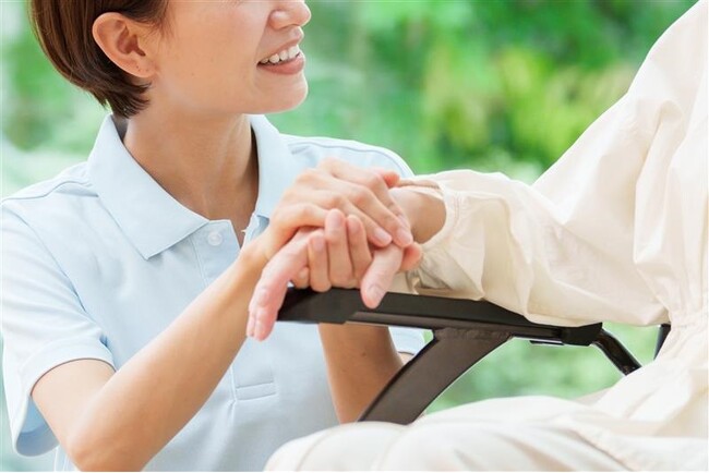 YOMIKO、独自の「介護支援制度」を導入