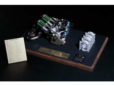 4ローターレーシングロータリーエンジンモデル 「R26B 1/6スケール 優勝30周年記念ファイナルエディション」発売