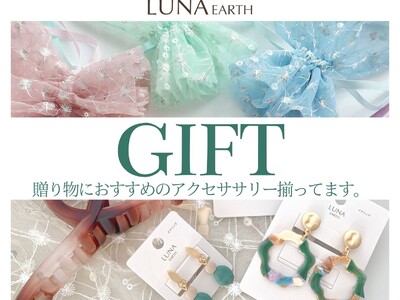 ギフトシーズン到来！贈り物にぴったりのアクセサリー入荷しました。ハイクオリティなアクセサリーやファッション雑貨をプチプライスでGET