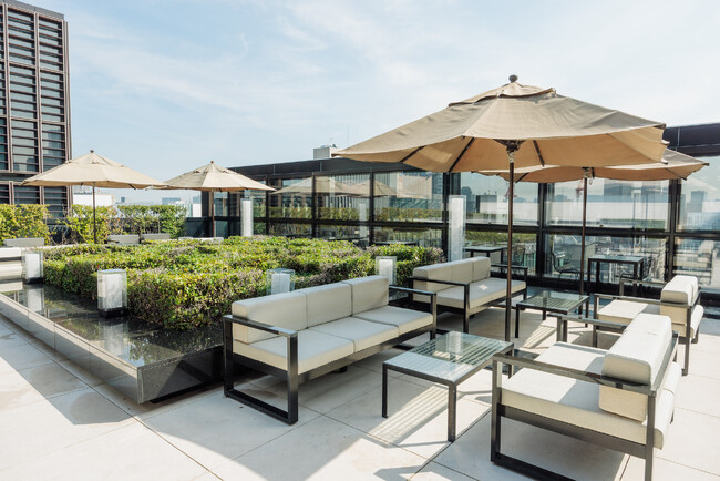 シャネル銀座ビルディング ルーフトップテラス「LE JARDIN DE TWEED」2026年の営業を3月1日（日）開始