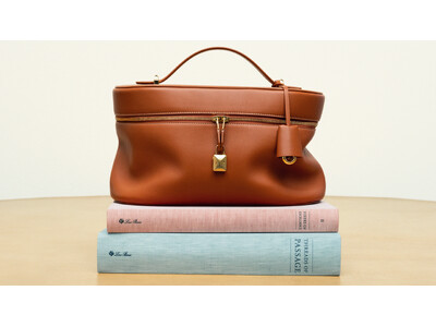 ロロ・ピアーナの新作 《エクストラ・ソフティ・バッグ》