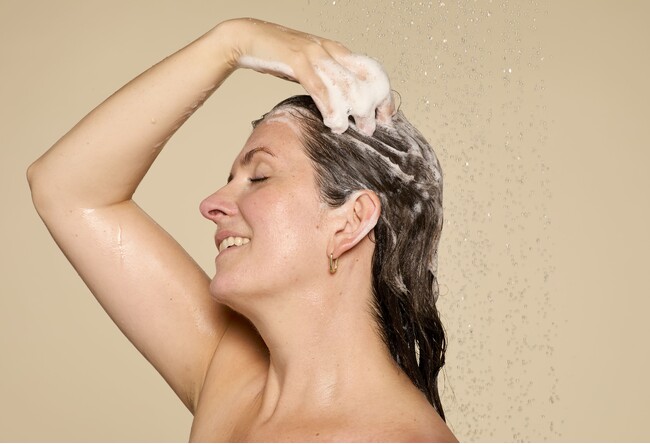 ＜ナチュラルコスメブランドLUSH＞世界中で22秒に1本*売れる「スーパーミルキー ヘアプライマー」のシリーズに待望のシャンプー＆コンディショナーが10月16日（木）仲間入り！