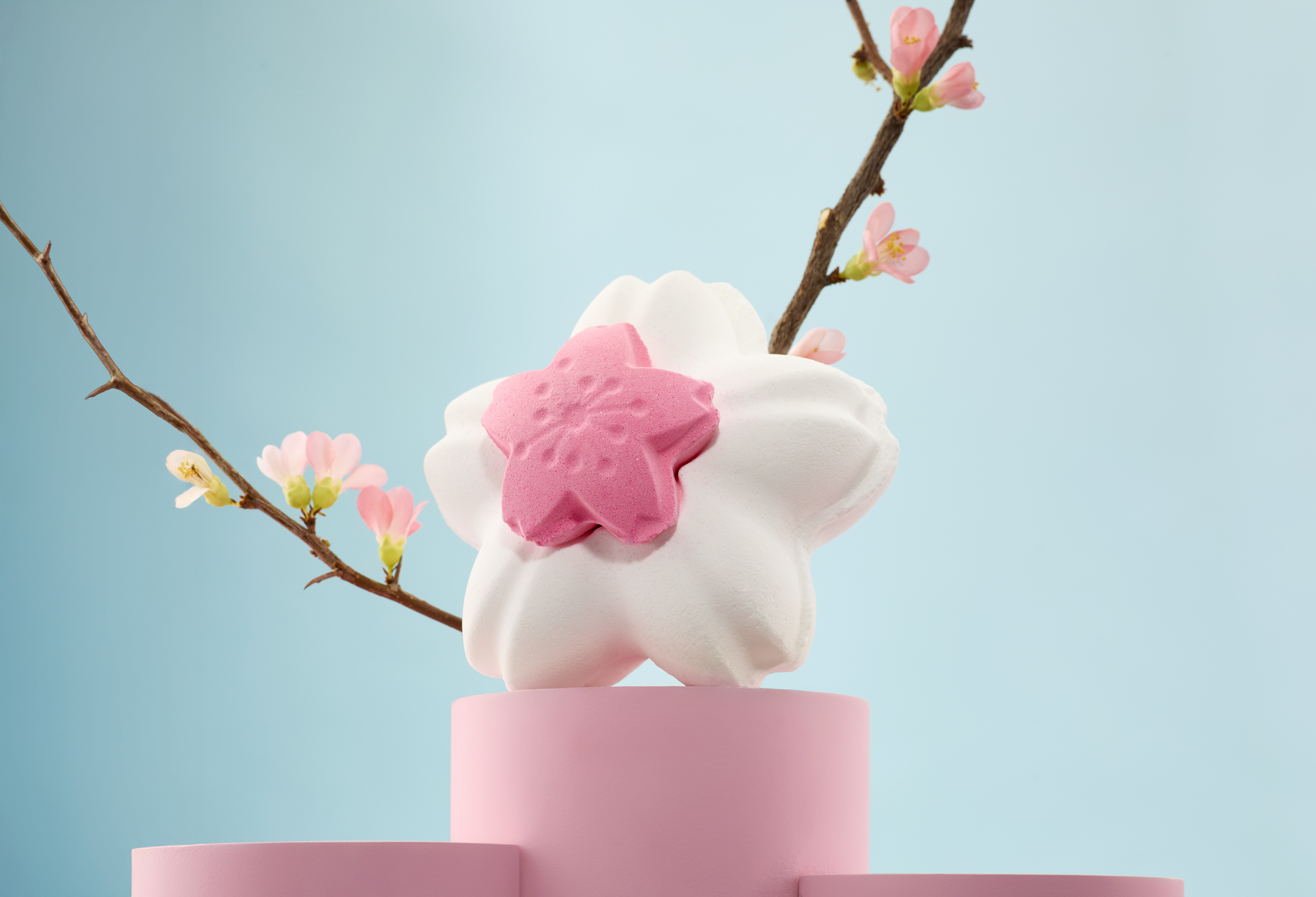 ＜ナチュラルコスメブランドLUSH＞春の訪れを祝う桜の贈り物、季節限定「サクラコレクション」全6種を2月5日（木）より発売