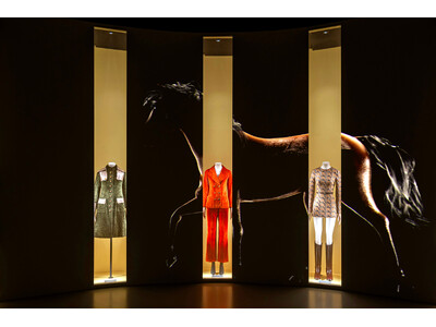GUCCI COSMOS 京都で開幕
