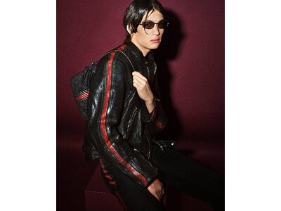 デムナによる「GENERATION GUCCI」の広告キャンペーンを発表
