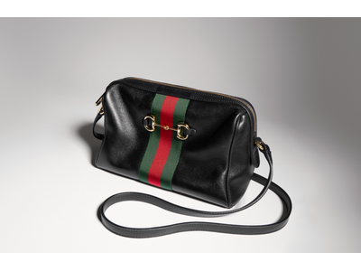 【GUCCI】新作〔グッチ ホースビット ウェブ〕スモールカメラバッグを発売