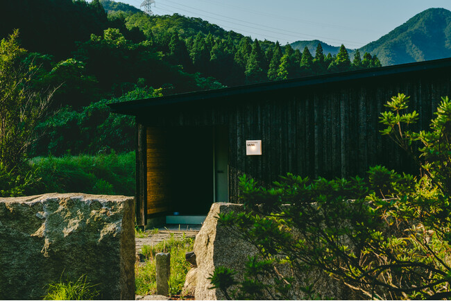 石川県小松市滝ヶ原町の「TAKIGAHARA SAUNA」と「TAKIGAHARA HOUSE」石蔵一棟貸し宿泊が、体験ギフト「SOW EXPERIENCE」に登場！