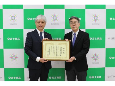 ���{�ɕ��E�A�_�j�_�w��犴�ӏ󑡒�