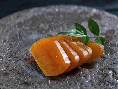 ボラ漁の解禁で市場への入荷量増加！今が仕込みの最適期です。「ボラ子で自家製カラスミ作り」セットがお取り寄せできます。