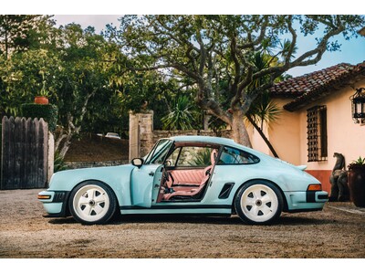 シンガー・ヴィークル・デザイン Porsche 911 Carrera Coupe Reimagined...