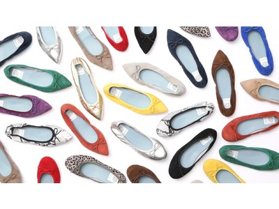 【Emma Francis / エマ フランシス】ブランド初となる撥水シープスエードコレクション登場～春夏の足元を羊革スエードで上品＆軽やかに演出～