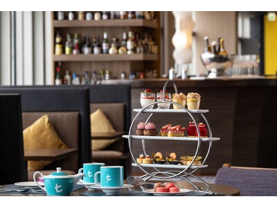 【バー＆ダイニング CLOUDS】いちご尽くしのアフタヌーンティー「天空のアフタヌーンティー～いちごのジ...