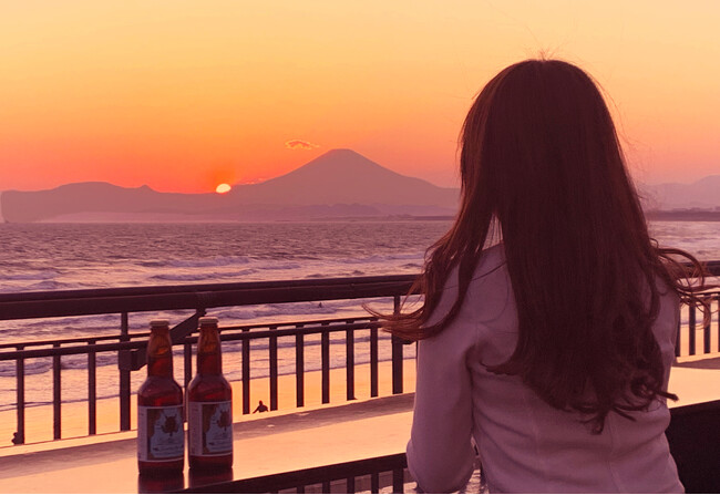 【人気プランが限定復活】相模湾に沈む夕日を眺めながらクラフトビールで乾杯「えのすいサンセットビアプラン」チケット発売中！