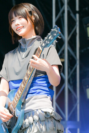 『メトロック2026』SHISHAMOの“ラストメトロック”に会場熱狂！WEST.＆YUTA（NCT）が視聴者からの“フェス質問”に回答