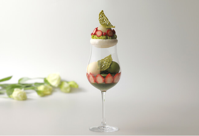 琵琶湖マリオットホテル　滋賀県の抹茶・ほうじ茶・緑茶で華やぐ、初夏の三彩パフェ「茶の三彩パフェ」を発売