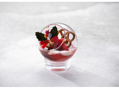 東京マリオットホテル　Christmas Snowdome Cocktail