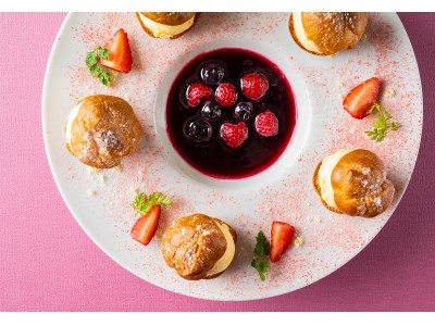 軽井沢マリオットホテル　ゴールデンウィーク期間限定 メインデザートが3種から選べるスイーツブッフェ「Strawberry Sensation」