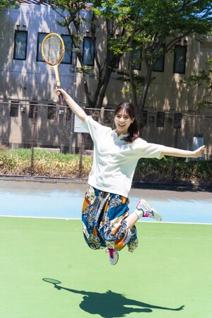 プレスリリース「最高の笑顔を求めて。テーマは……“こさかなと遊ぼう！”。 日向坂46・小坂菜緒が「B.L.T.10月号」の表紙巻頭に登場！」のイメージ画像