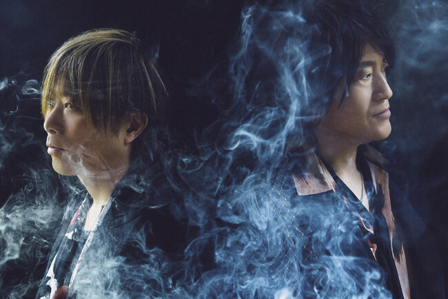 プレスリリース「中華街、遊園地…デビュー20周年を迎えたGRANRODEOが思い出の地・横浜で大はしゃぎ！ 期待のアニバーサリーブックから先行カット第2弾が解禁」のイメージ画像