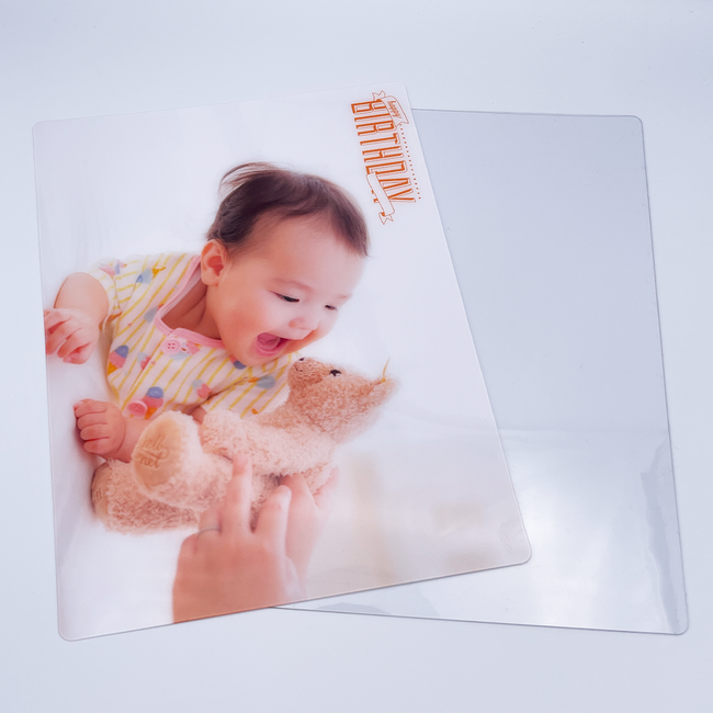 プレスリリース「UP-Tから、授業・オフィス・贈り物にぴったり！自由にデザインできる透明下敷きが登場」のイメージ画像