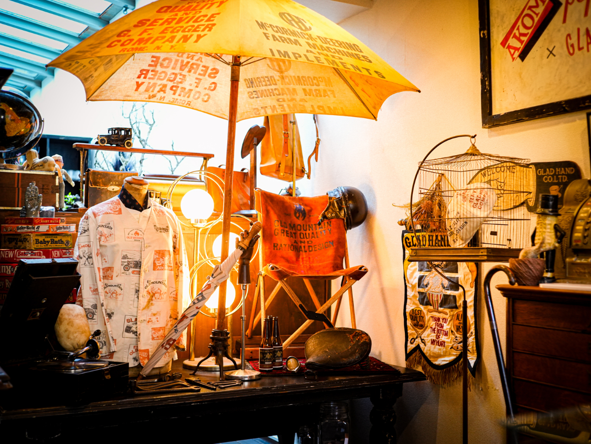 OLD MOUNTAIN × GLAD HAND TIMELESS GARAGE CULTURE