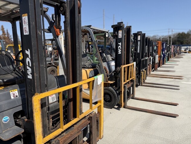 【アライオークション】フォークリフト駐車場新設