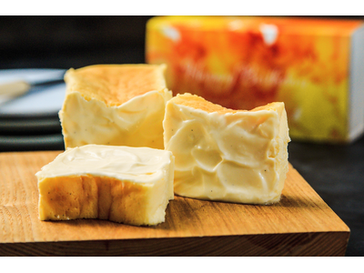 【toroa】公式オンラインストアに「Happy Birthday」スリーブ付きの誕生日限定セットが新登...