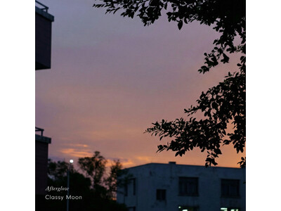 �S�𗎂���������g���ɂ̖��₵�h�BClassy Moon�wAfterglow�x�s�A�m�q�[�����O�ŐV�� �z�M�J�n