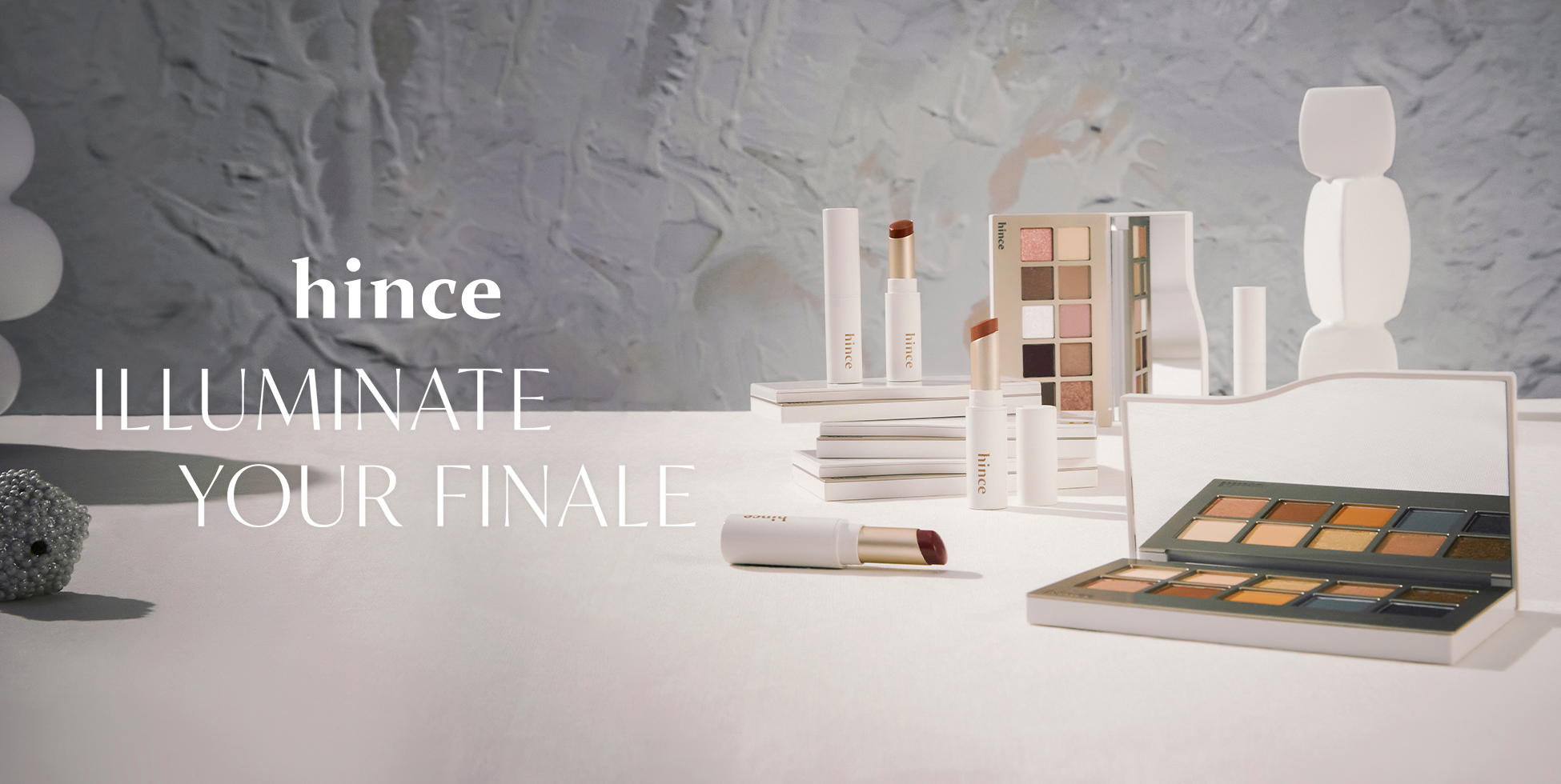 メイクアップブランド「hince」よりホリデーコレクションが登場　街を彩るイルミネーションからインスピレーションを受けた限定カラーのアイシャドウパレットとリップがラインナップ