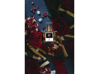 フレグランスブランド「Ablxs」(アブラクサス)より “皆既月食”をテーマにしたフレグランス「イモータル ノード オーデトワレ」新発売。