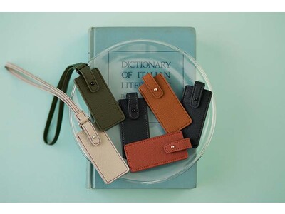 【moln】旅とスーツケースに、愛着と遊び心を。ラゲージタグと刺繍作家 小林モー子とのコラボレーションPINS新発売